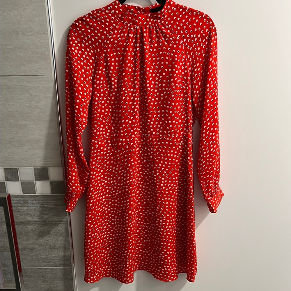 Banana Republic Factory Red and White Long Sleeve Dress